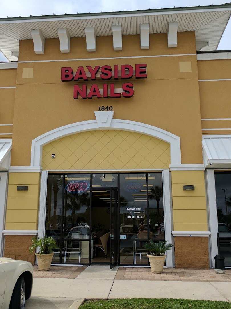 Salon seating for manicures and pedicures.